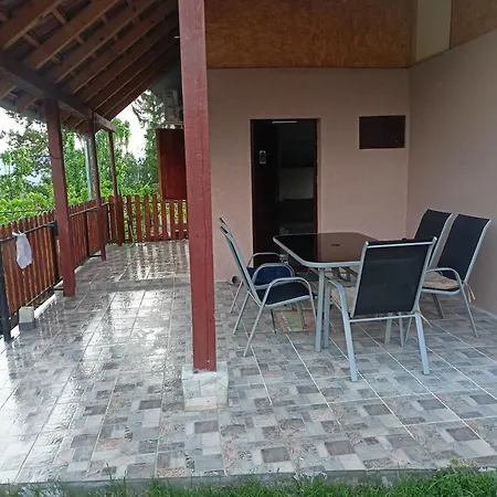 Vikendica I Hs בית נופש *